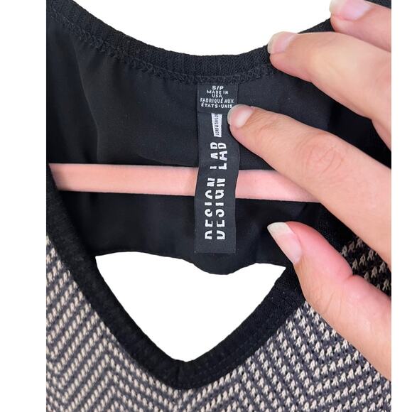 Design Lab Lord & Taylor long sleeve cutout chevron layered black cream knit S - Picture 3 of 4